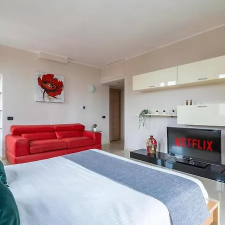 Station-duomo - Two Bedrooms & Terrace Apartment *